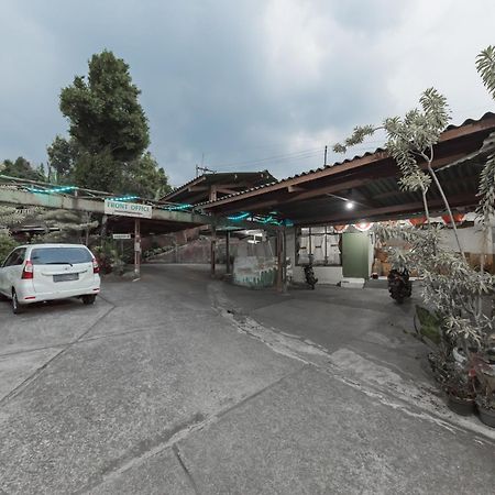 Reddoorz Plus At Hotel Griya Astoeti ボゴール エクステリア 写真